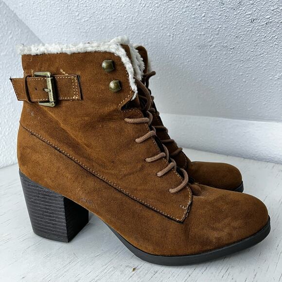 Me Too brown faux suede shearling lace up heel boot size 10 - Picture 2 of 15